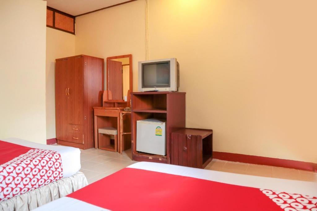Ao Nang Oyo 681 Paradise Hotel מראה חיצוני תמונה