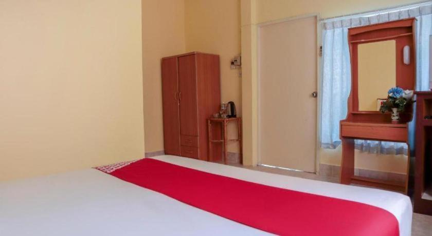 Ao Nang Oyo 681 Paradise Hotel מראה חיצוני תמונה